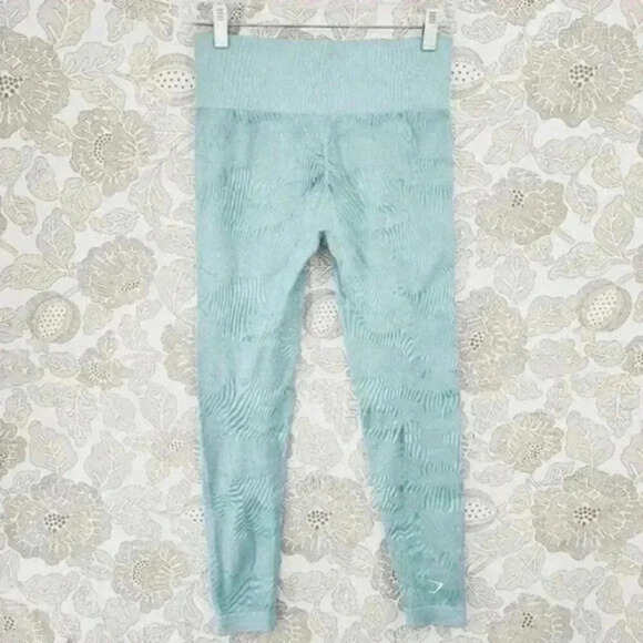 Gymshark Women's Legging Camo Printed Size XS - Picture 2 of 6